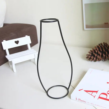Nordic Iron Flower Vase – Minimalist Metal Vase Decor