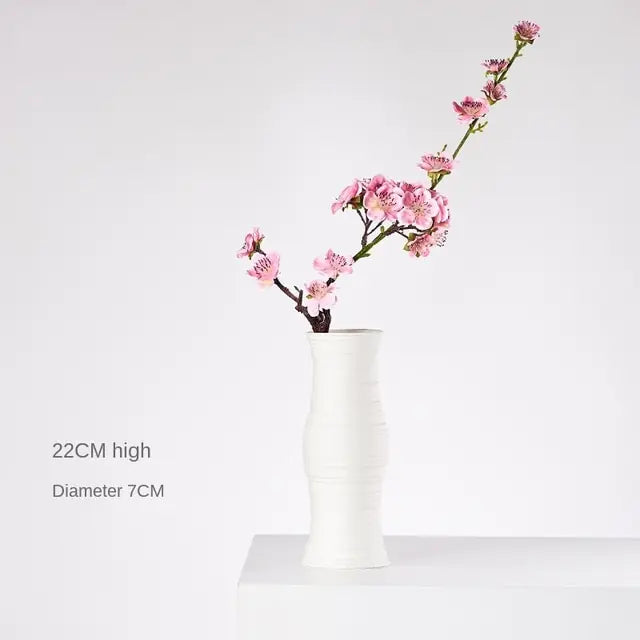 Jarrón de cerámica blanco con cuerda de cáñamo – Decoración minimalista nórdica
