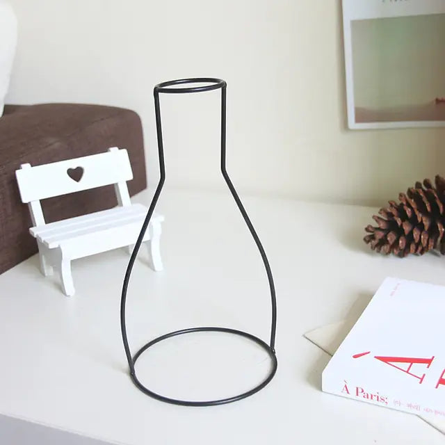 Nordic Iron Flower Vase – Minimalist Metal Vase Decor