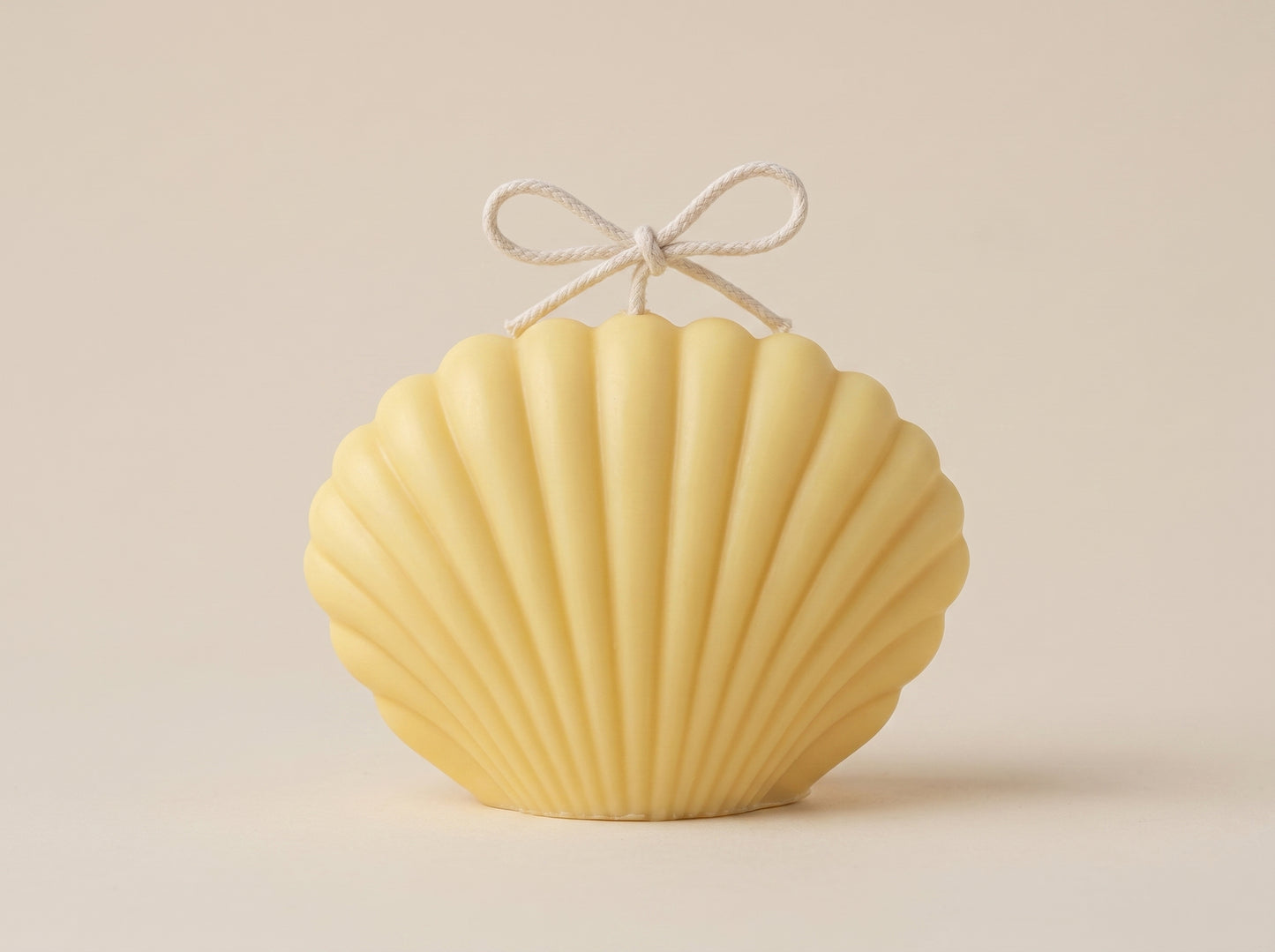 Seashell Candle – Decorative Coastal Home Decor & Gift Idea
