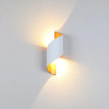 Marta Waterproof LED Outdoor Light – Modern Garden Lamp