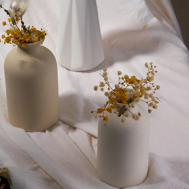 Modern Ceramic Vase – Minimalist Flower Vase in 9 Colors