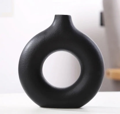 Ceramic Donut Vase – Modern Round Flower Vase for Living Room