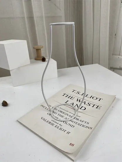 Nordic Iron Flower Vase – Minimalist Metal Vase Decor