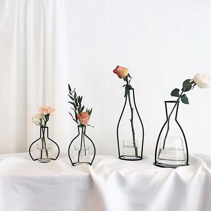Nordic Iron Flower Vase – Minimalist Metal Vase Decor