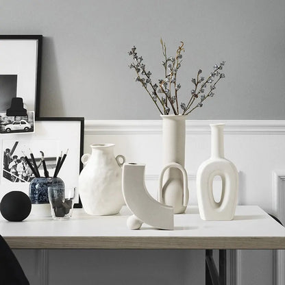 Nordic Ceramic Vase – Modern Decorative Vase for Living Room