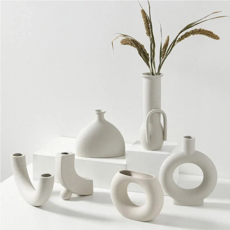 Nordic Ceramic Vase – Modern Decorative Vase for Living Room